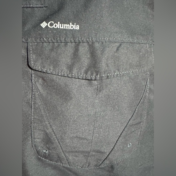 Columbia Black Cargo Cropped Shorts with Relaxed Fit and Sturdy Material Size 14 - Picture 3 of 7